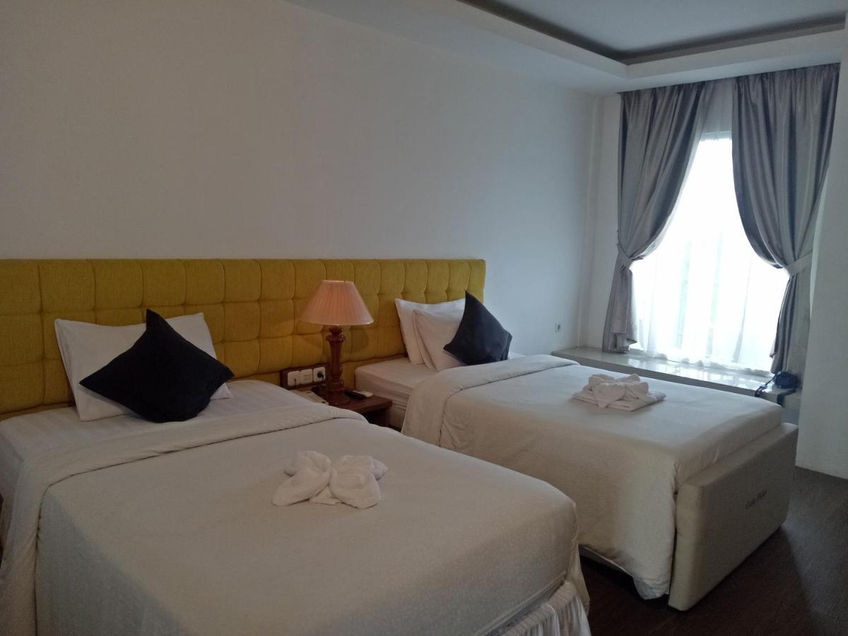 Hotel Graha Widjaja à Puncak Extérieur photo