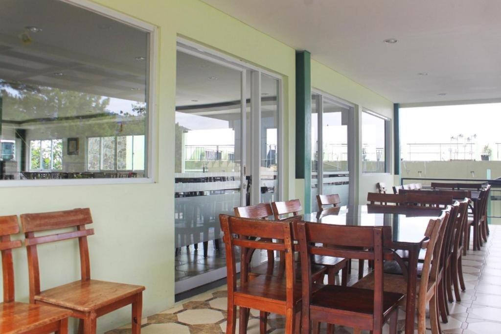 Hotel Graha Widjaja à Puncak Extérieur photo