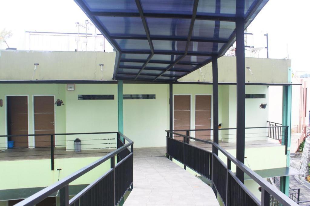 Hotel Graha Widjaja à Puncak Extérieur photo