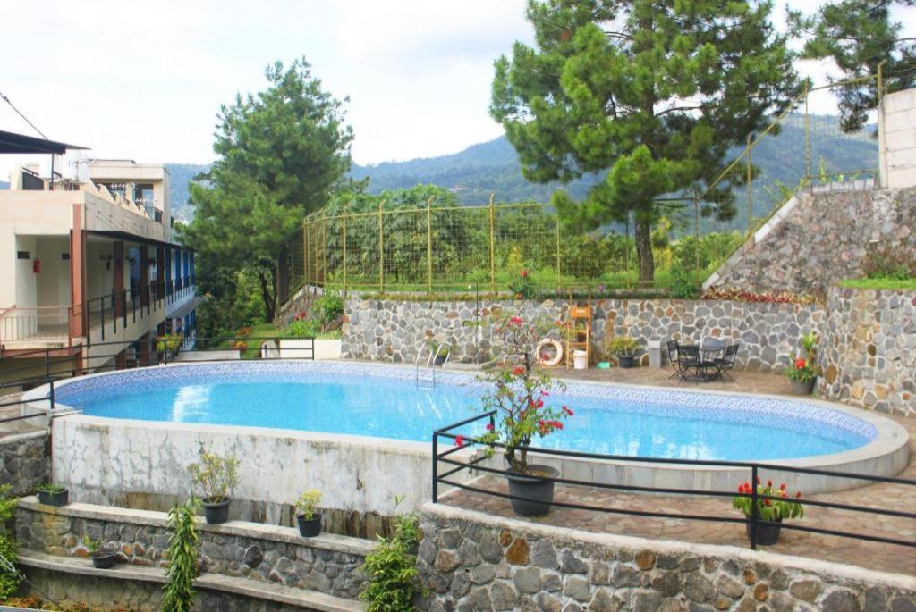 Hotel Graha Widjaja à Puncak Extérieur photo